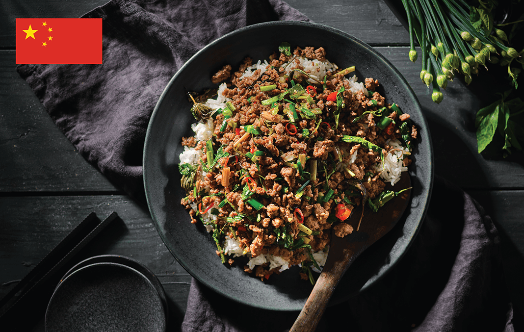 Around-the-World_Dai-Style-Herbed-Beef-Stir-Fry